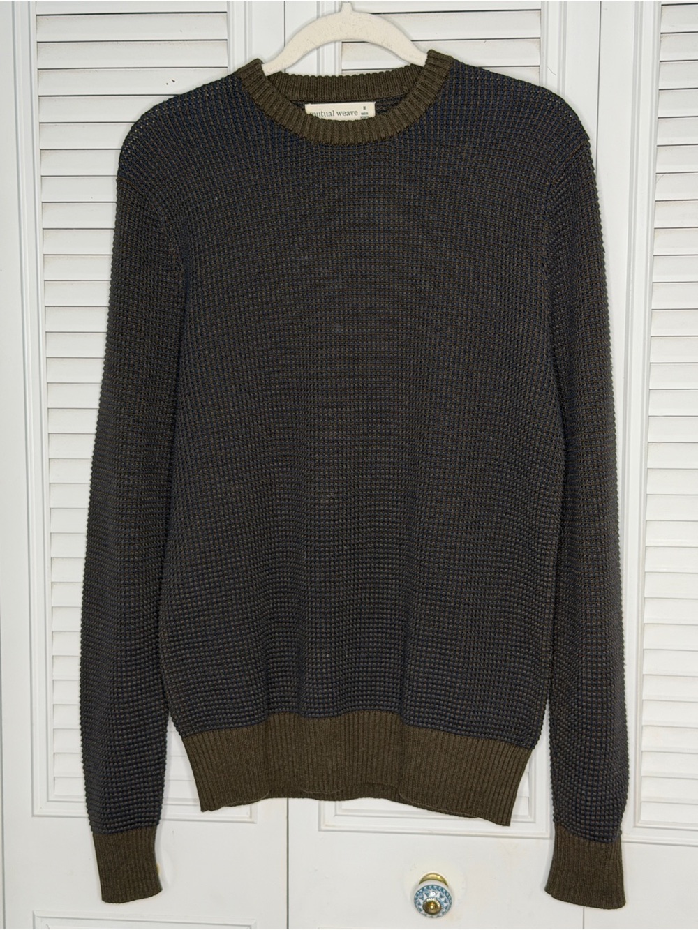 Mutual Weave Men's Waffle Knit Crewneck Sweater Olive Green Blue Blend Size M